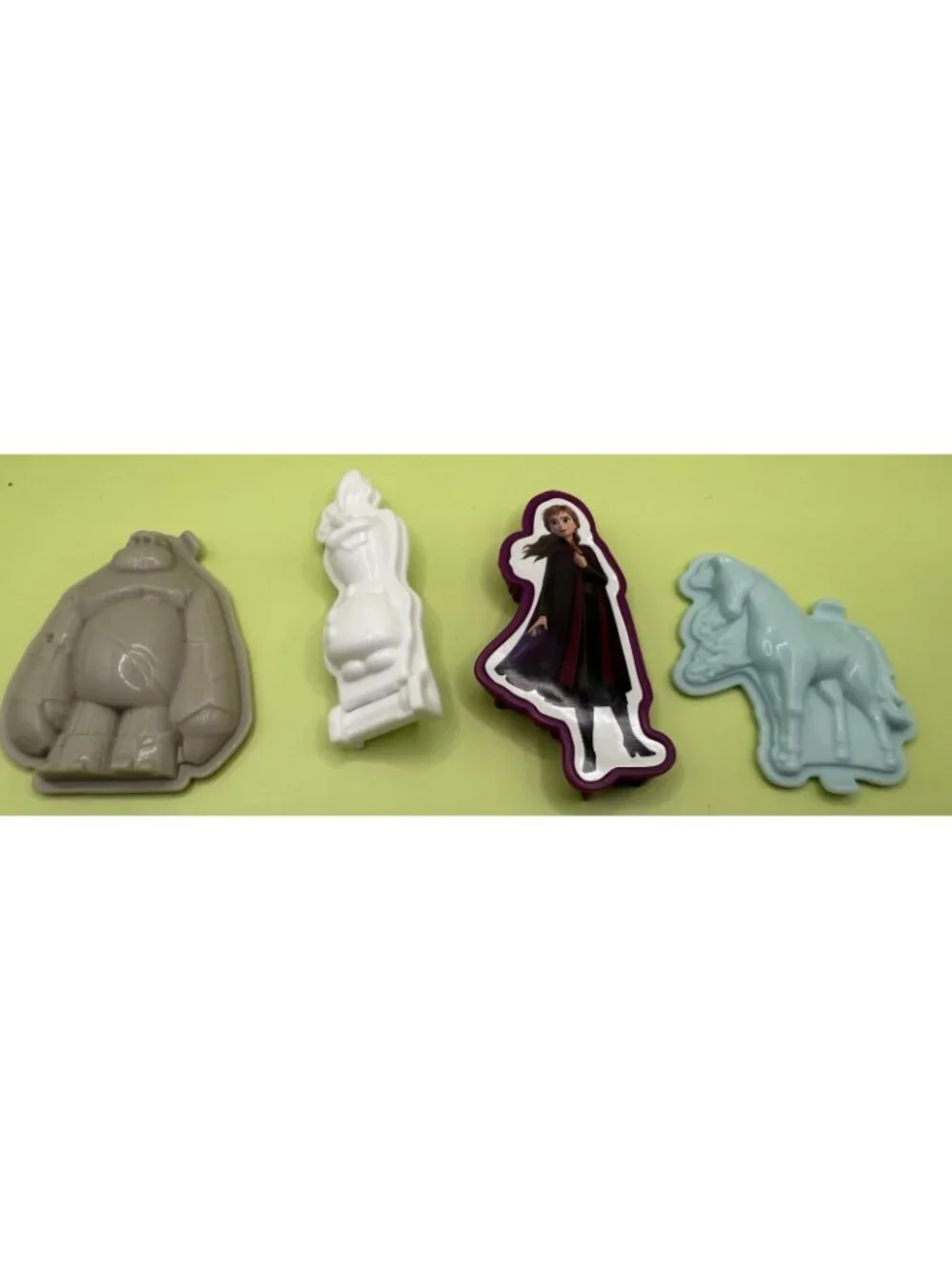 Disney Play-Doh Candy Mold Frozen Olaf, Anna, Others